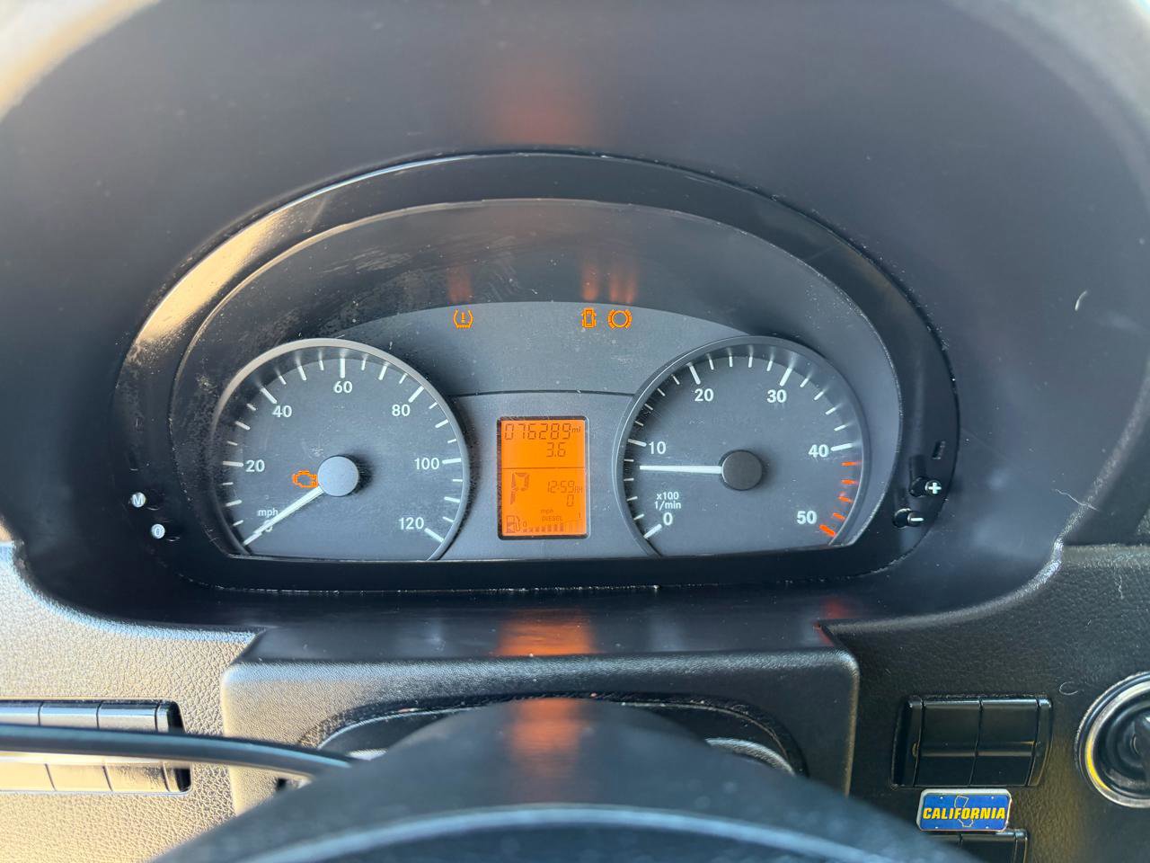 Used 2011 Mercedes-Benz Sprinter 2500 image 16