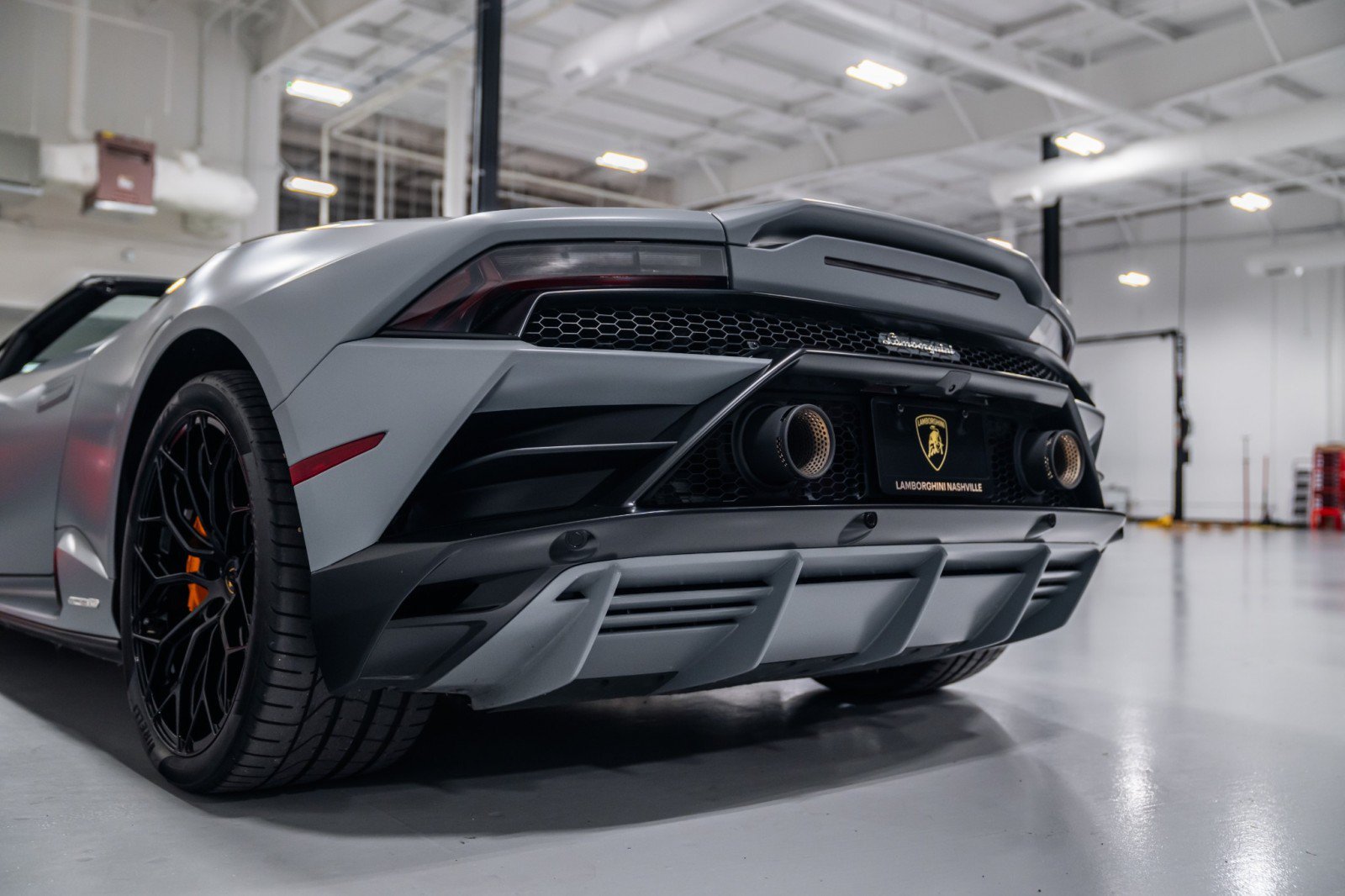 Used 2024 Lamborghini Huracan EVO AWD/4WD image 36