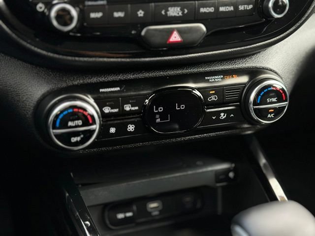 Used 2023 Kia Soul EX FWD image 13