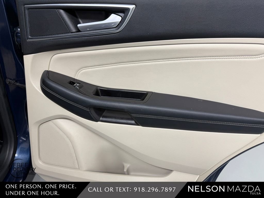 Used 2017 Ford Edge Titanium w/ Equipment Group 301A AWD/4WD image 42