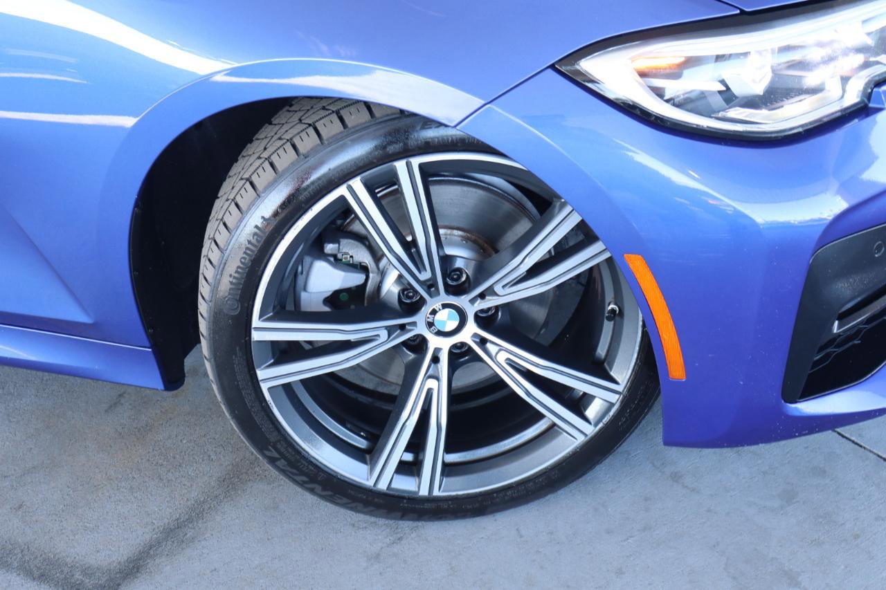 Used 2019 BMW 330i xDrive Sedan w/ M Sport Package AWD/4WD image 3