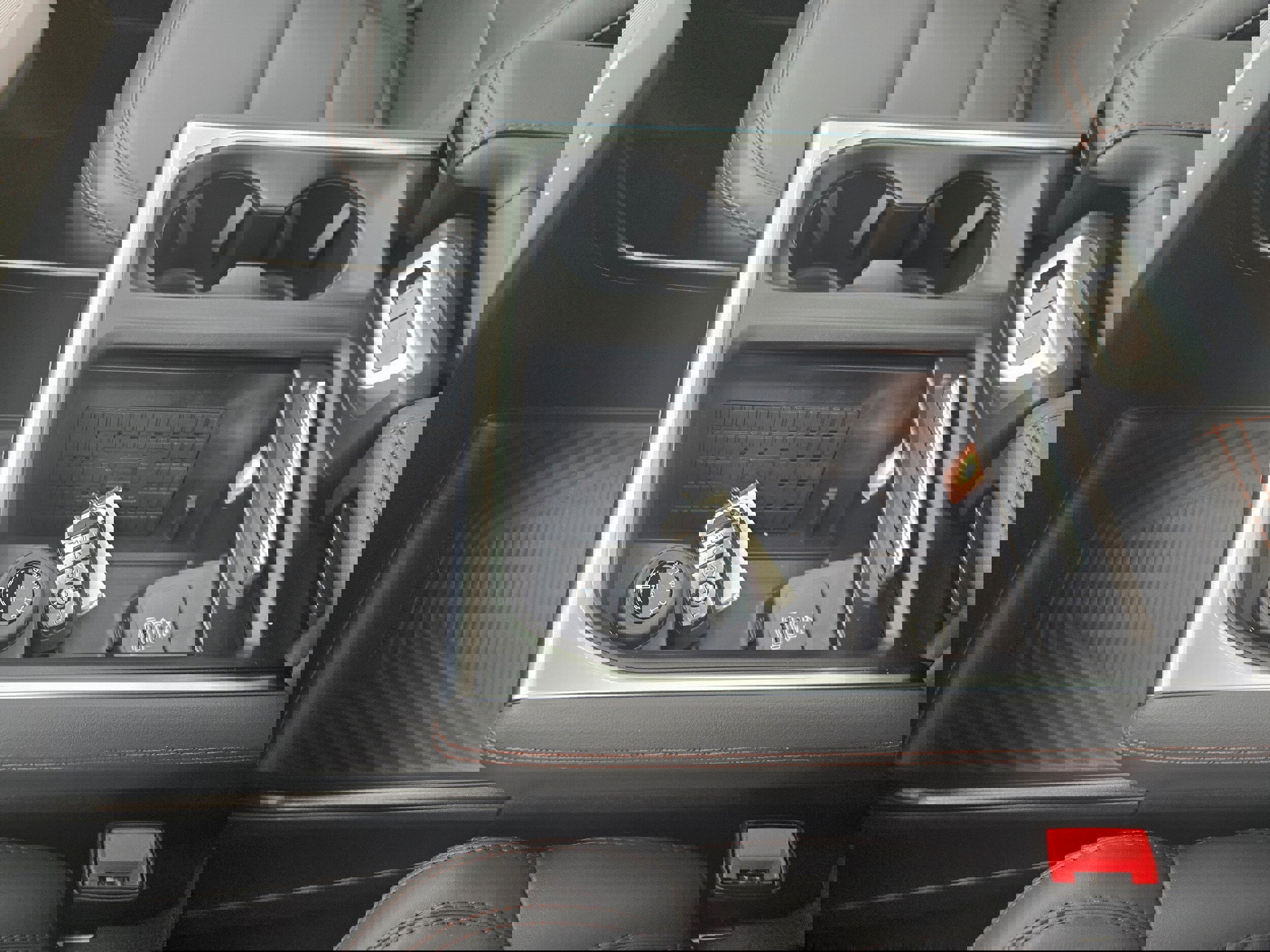 New 2025 Ford Expedition Active image 32