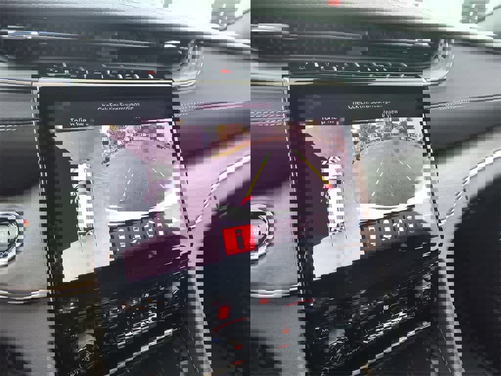 New 2025 Jeep Grand Cherokee L Limited w/ Luxury Tech Group II image 17