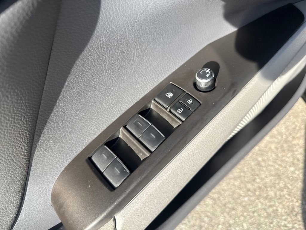 Used 2024 Toyota Camry XSE w/ Navigation Package image 18