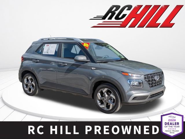 Used 2025 Hyundai Venue SEL FWD video 1