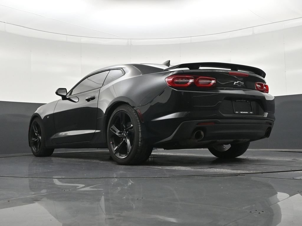 Used 2020 Chevrolet Camaro LT RWD image 25