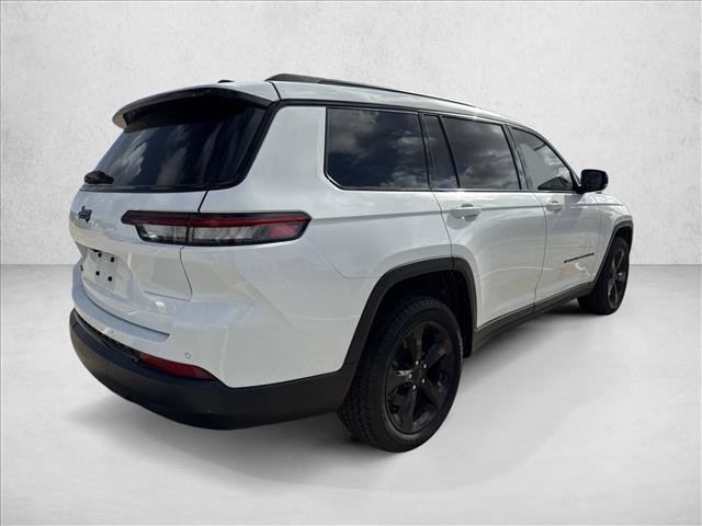 Used 2023 Jeep Grand Cherokee L Laredo AWD/4WD image 5