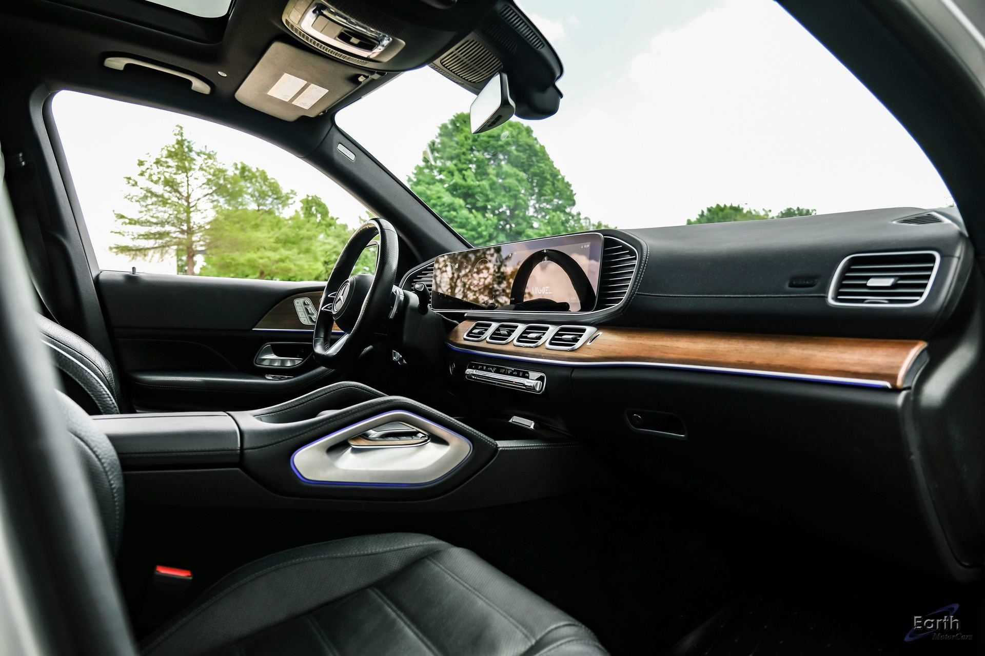 Used 2025 Mercedes-Benz GLS 580 4MATIC image 44