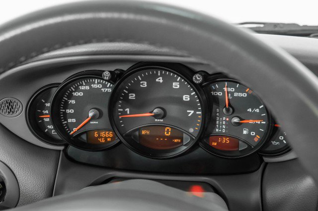 Used 2001 Porsche 911 Carrera 4 image 14