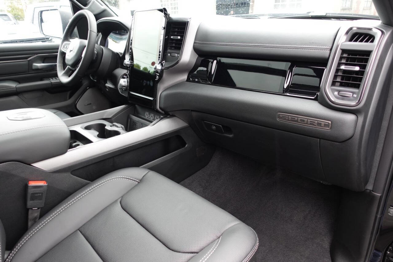 Used 2025 RAM 1500 Sport w/ Sport Level 1 Equipment Group AWD/4WD image 43