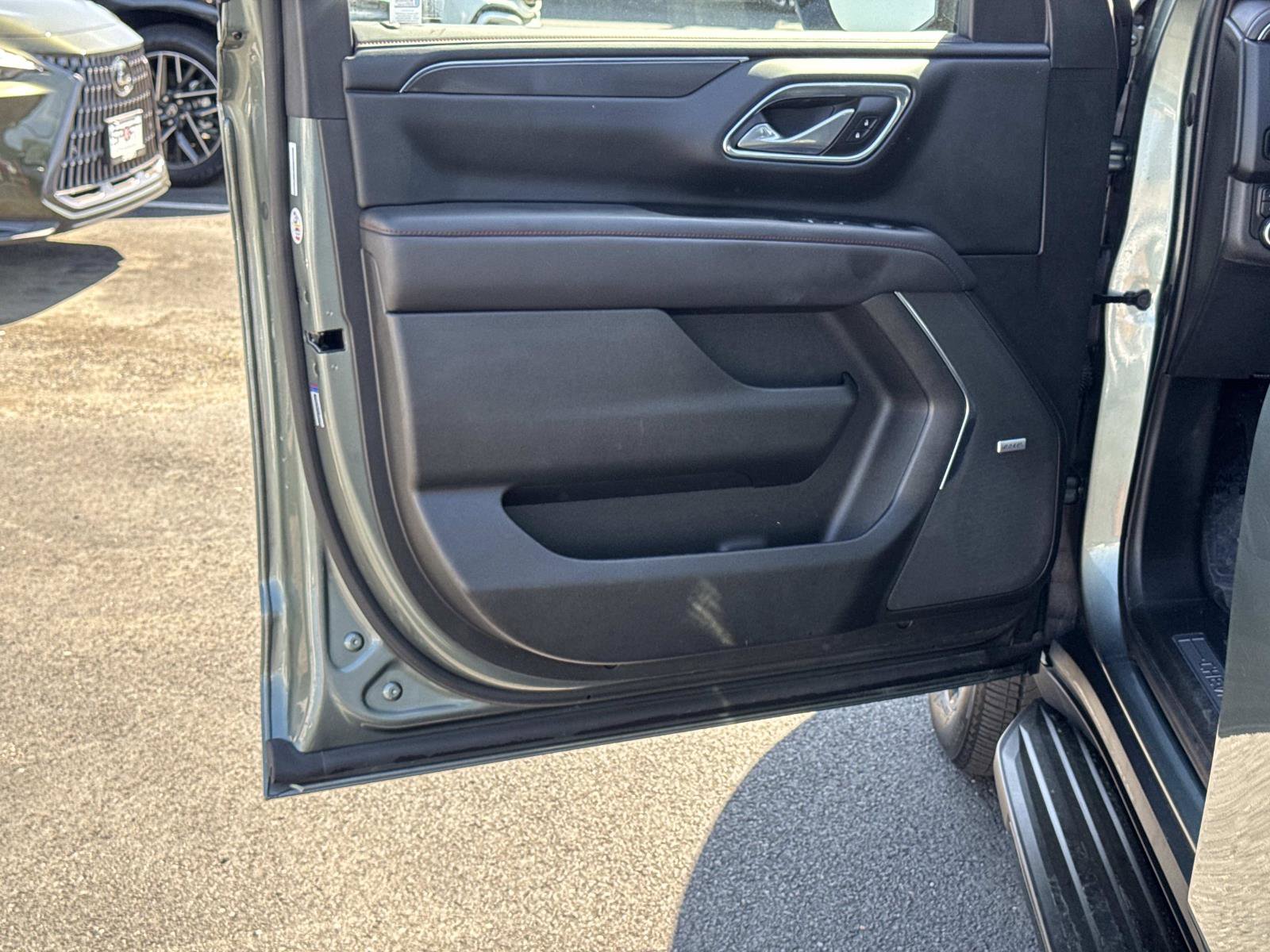 Certified 2023 Chevrolet Suburban RST image 18