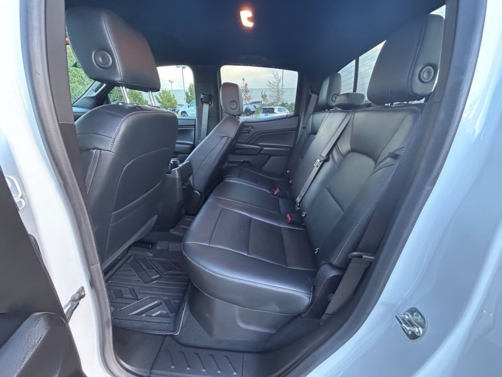 Used 2025 Chevrolet Colorado Trail Boss AWD/4WD image 26