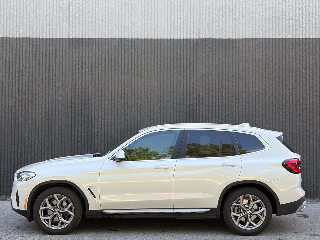 Used 2024 BMW X3 xDrive30i w/ Premium Package AWD/4WD image 4