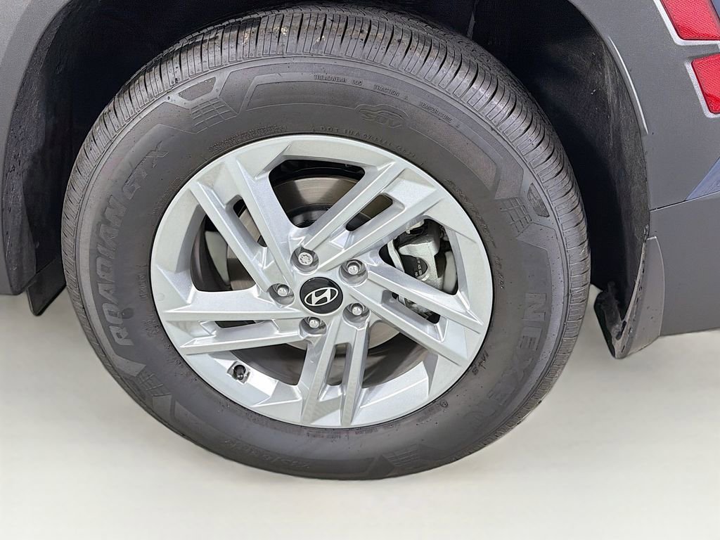 Used 2025 Hyundai Tucson SE FWD image 33
