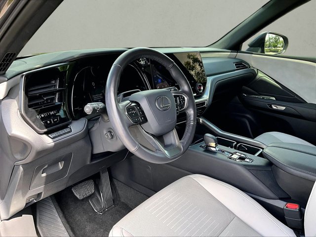 Used 2026 Lexus TX 350 AWD w/ Technology Package image 13