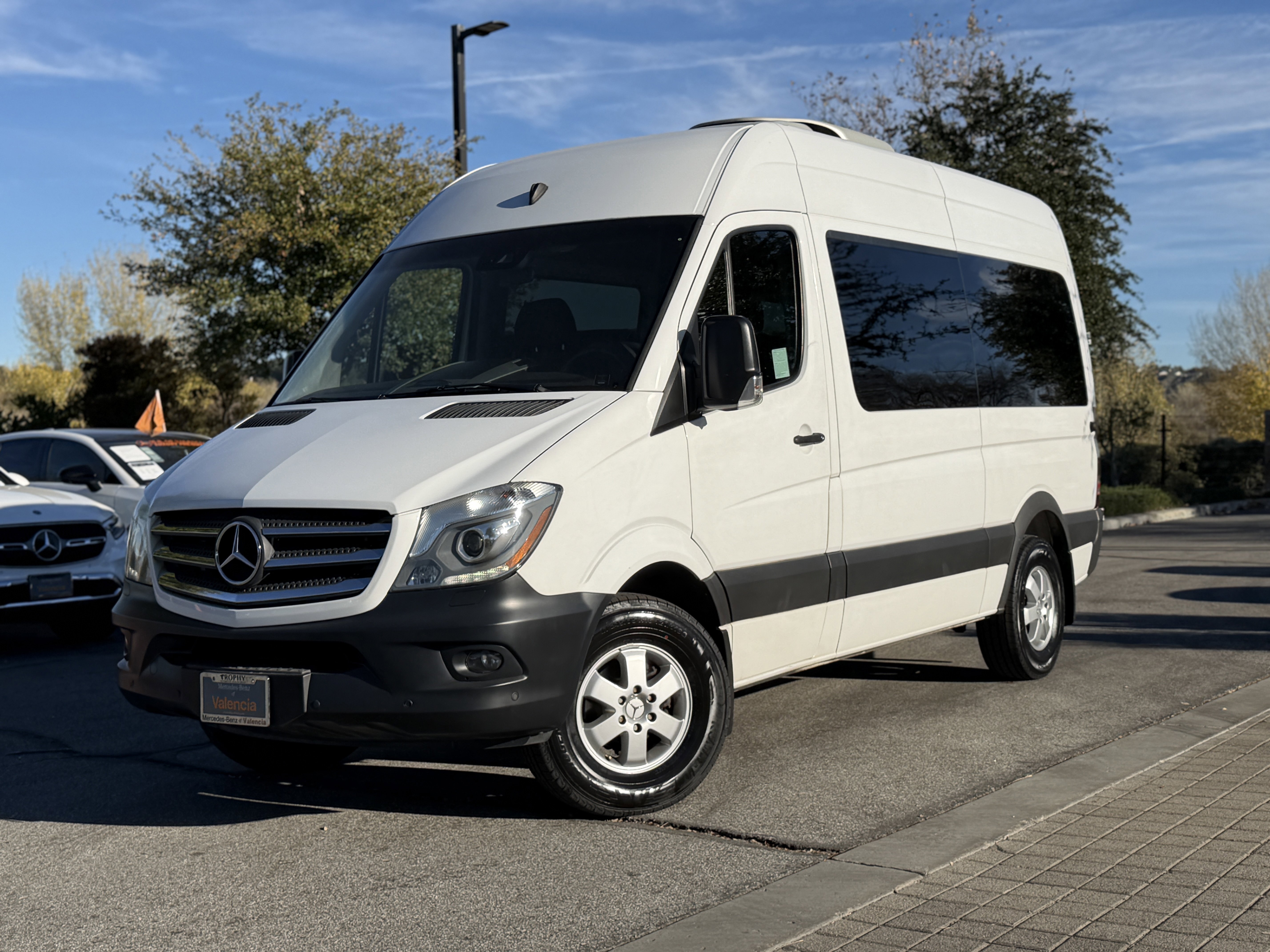 Used 2017 Mercedes-Benz Sprinter 2500 image 2
