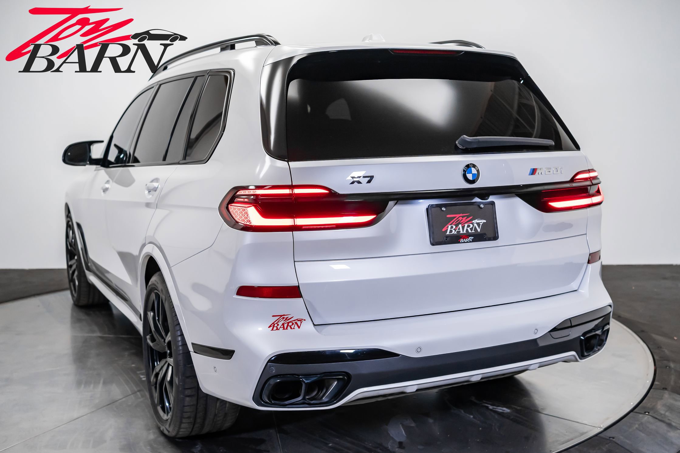 Used 2024 BMW X7 M60i w/ Executive Package image 12
