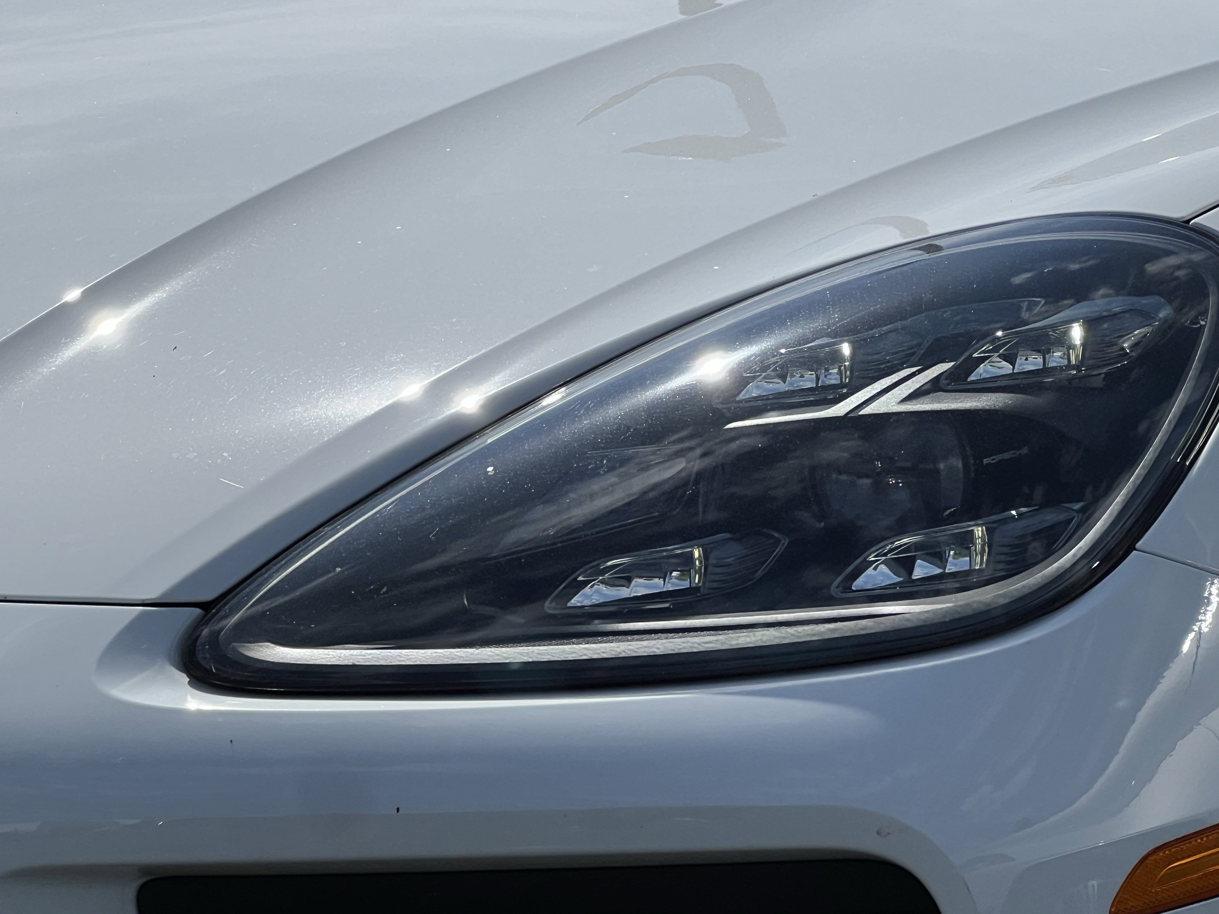 Used 2021 Porsche Cayenne AWD/4WD image 7