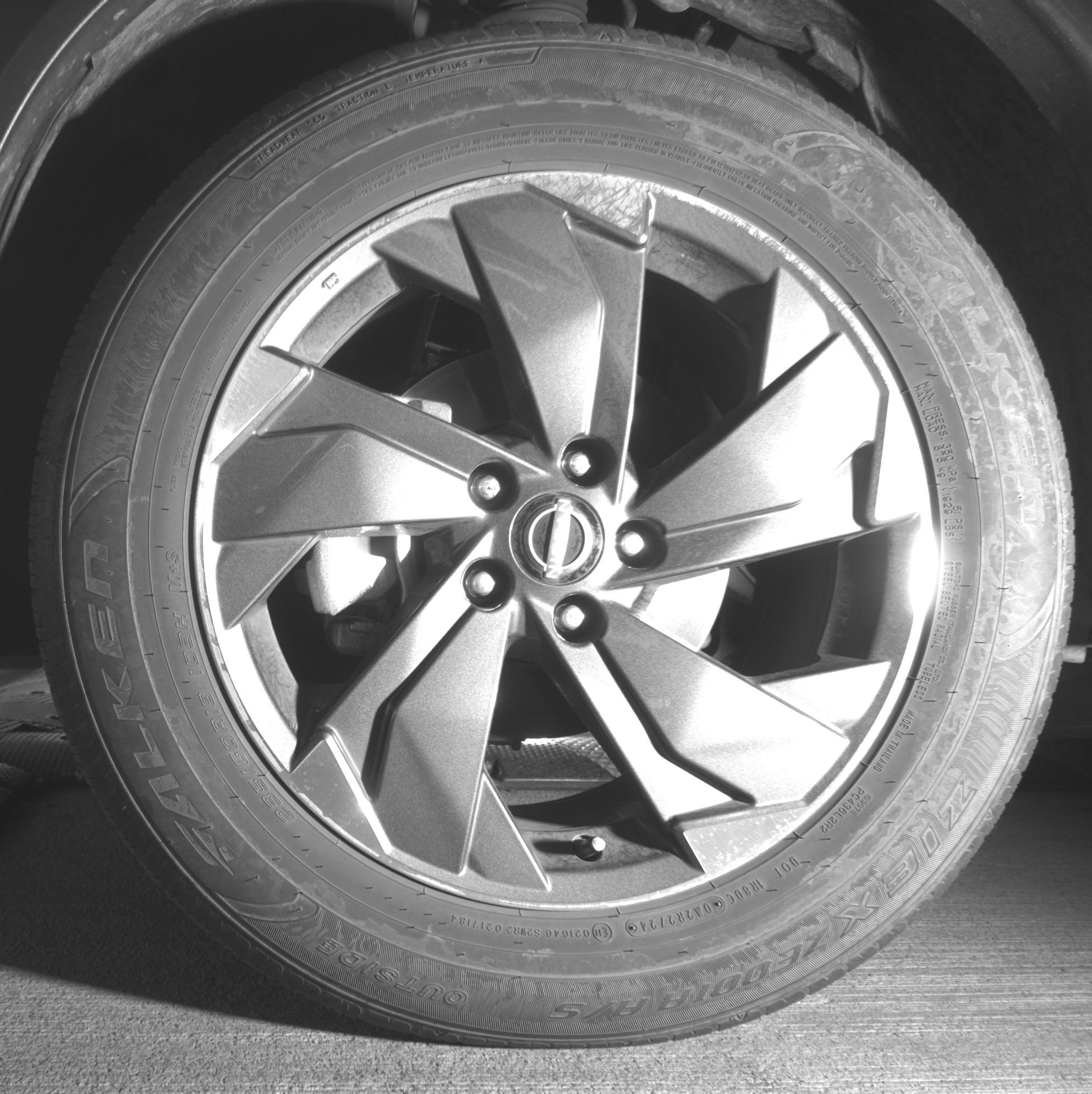 Used 2025 Nissan Rogue SV image 12