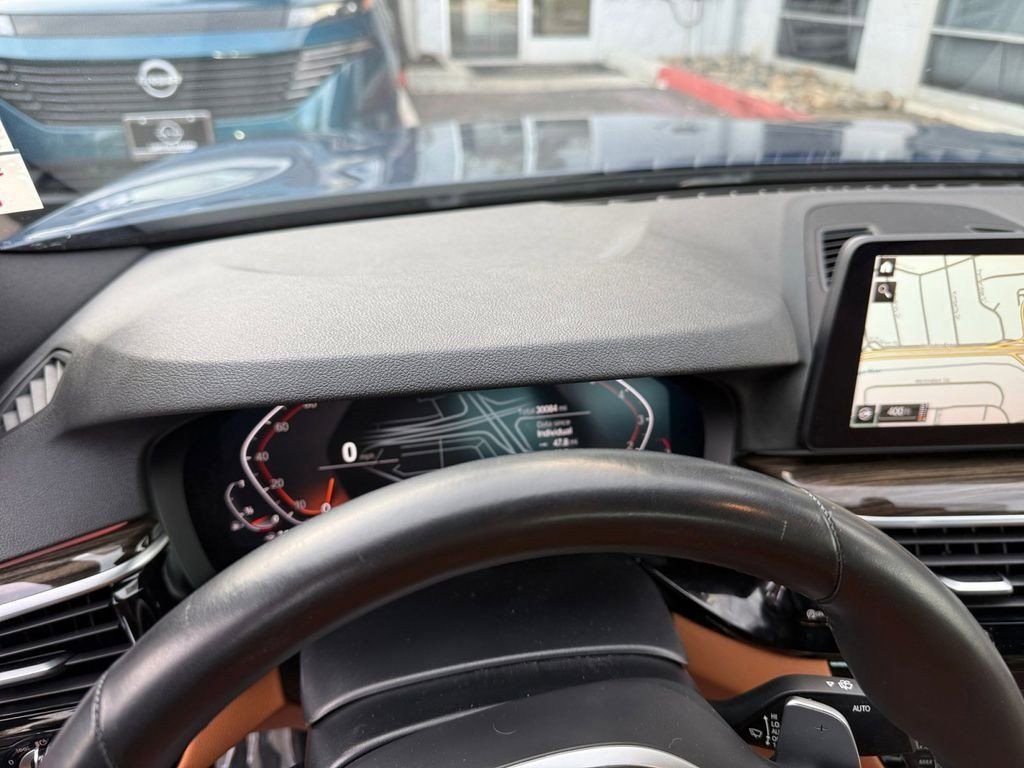 Used 2023 BMW 530i w/ M Sport Package image 27