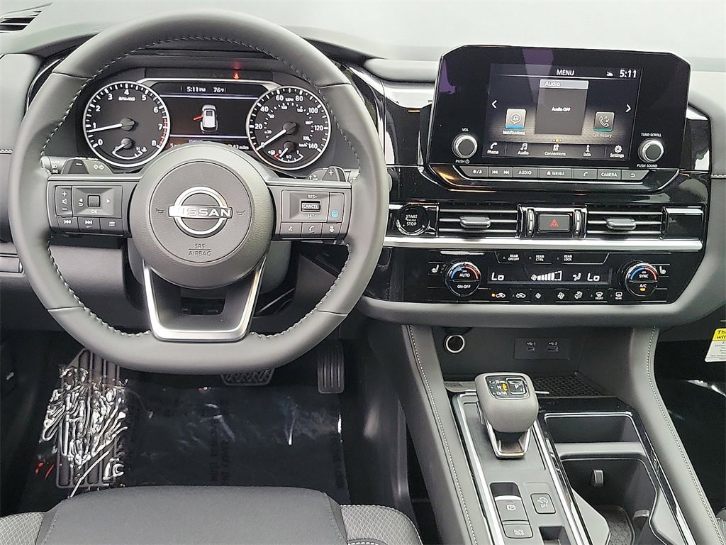 New 2025 Nissan Pathfinder SV image 5