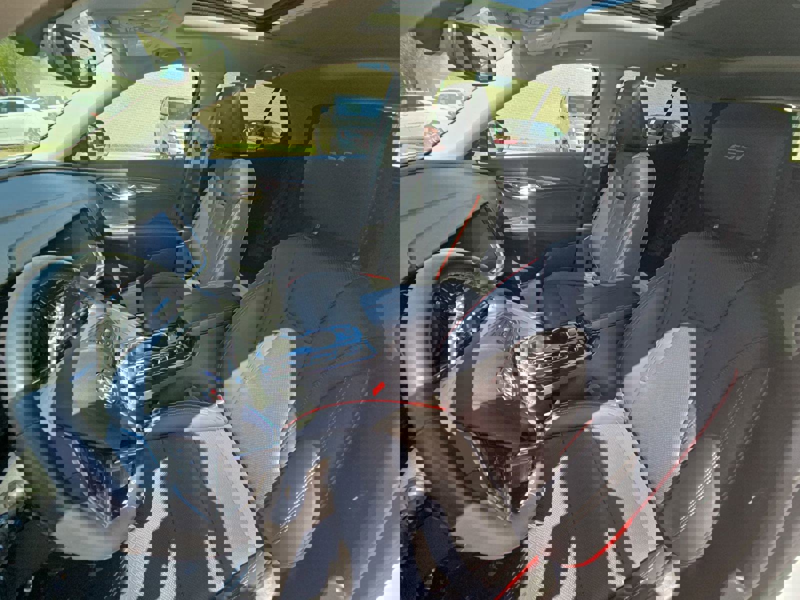 Used 2023 Buick Envision Essence w/ Sport Touring Package image 15