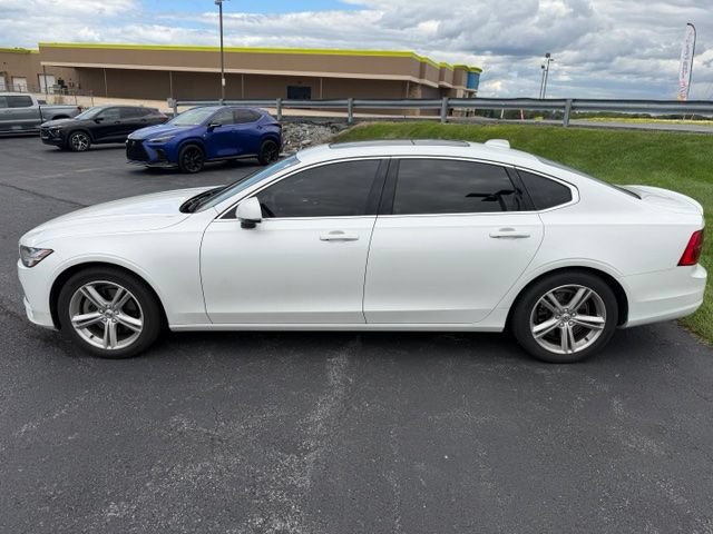 Used 2018 Volvo S90 T5 Momentum w/ Momentum Plus Package AWD/4WD image 5