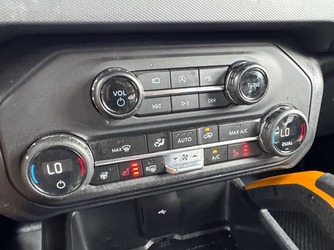 Used 2024 Ford Bronco Badlands AWD/4WD image 34