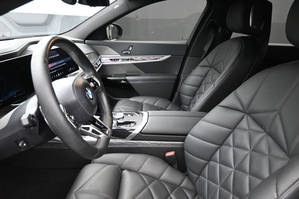 Certified 2023 BMW 740i w/ Parking Assistance Package RWD image 12