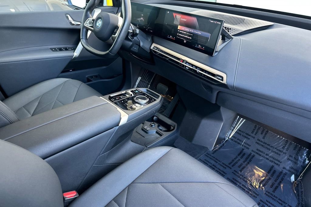 Used 2023 BMW iX xDrive50 image 17