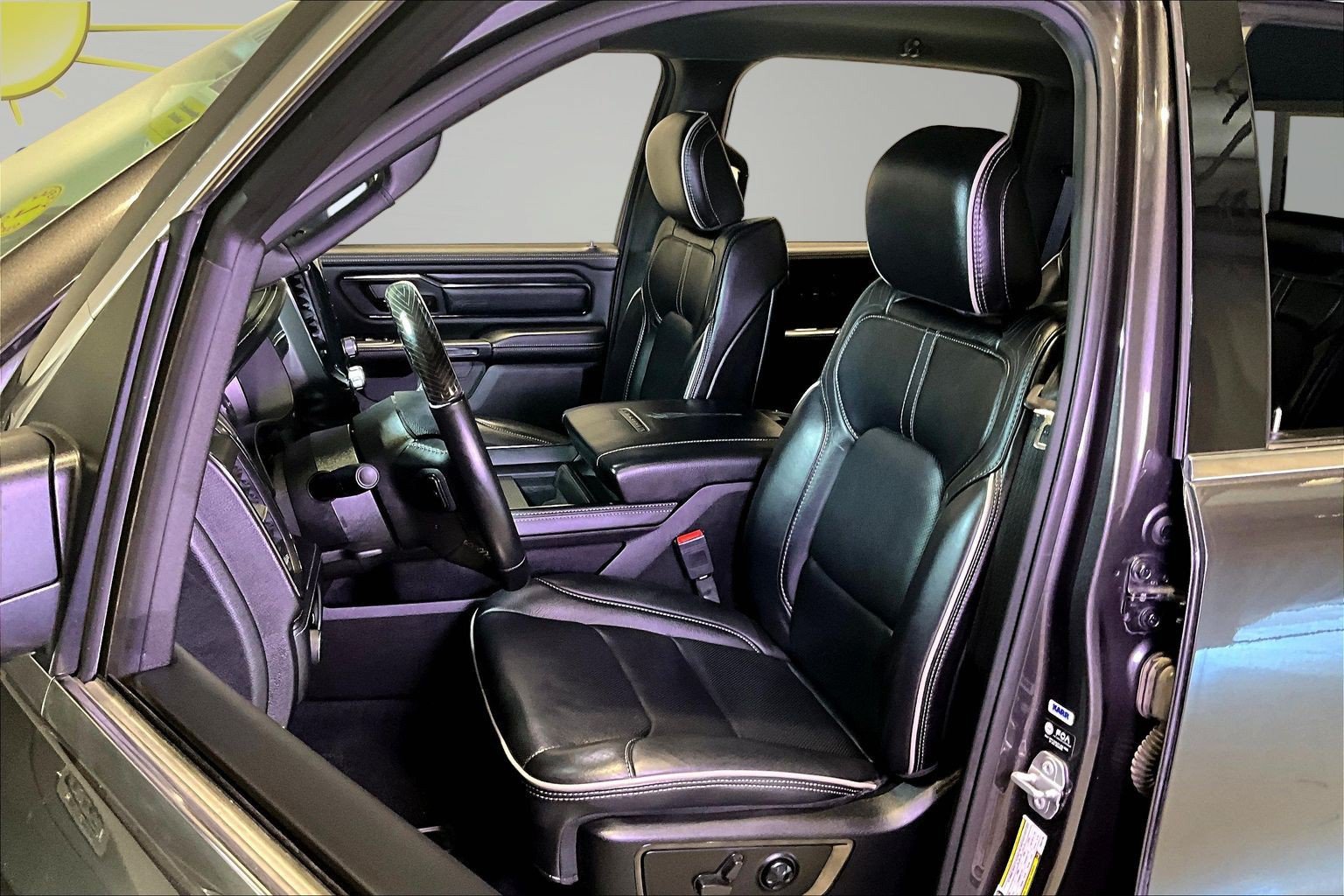 Used 2022 RAM 1500 Limited w/ Body Color Bumper Group AWD/4WD image 23