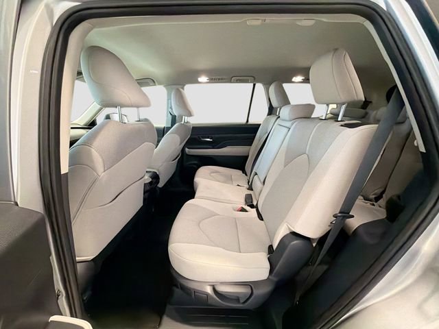 Certified 2025 Toyota Grand Highlander LE image 20