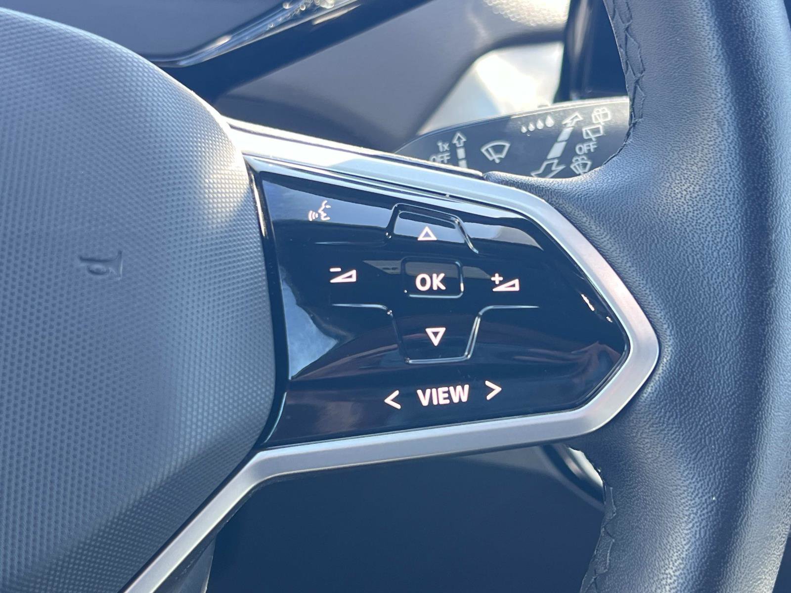 Certified 2023 Volkswagen ID.4 Pro image 10