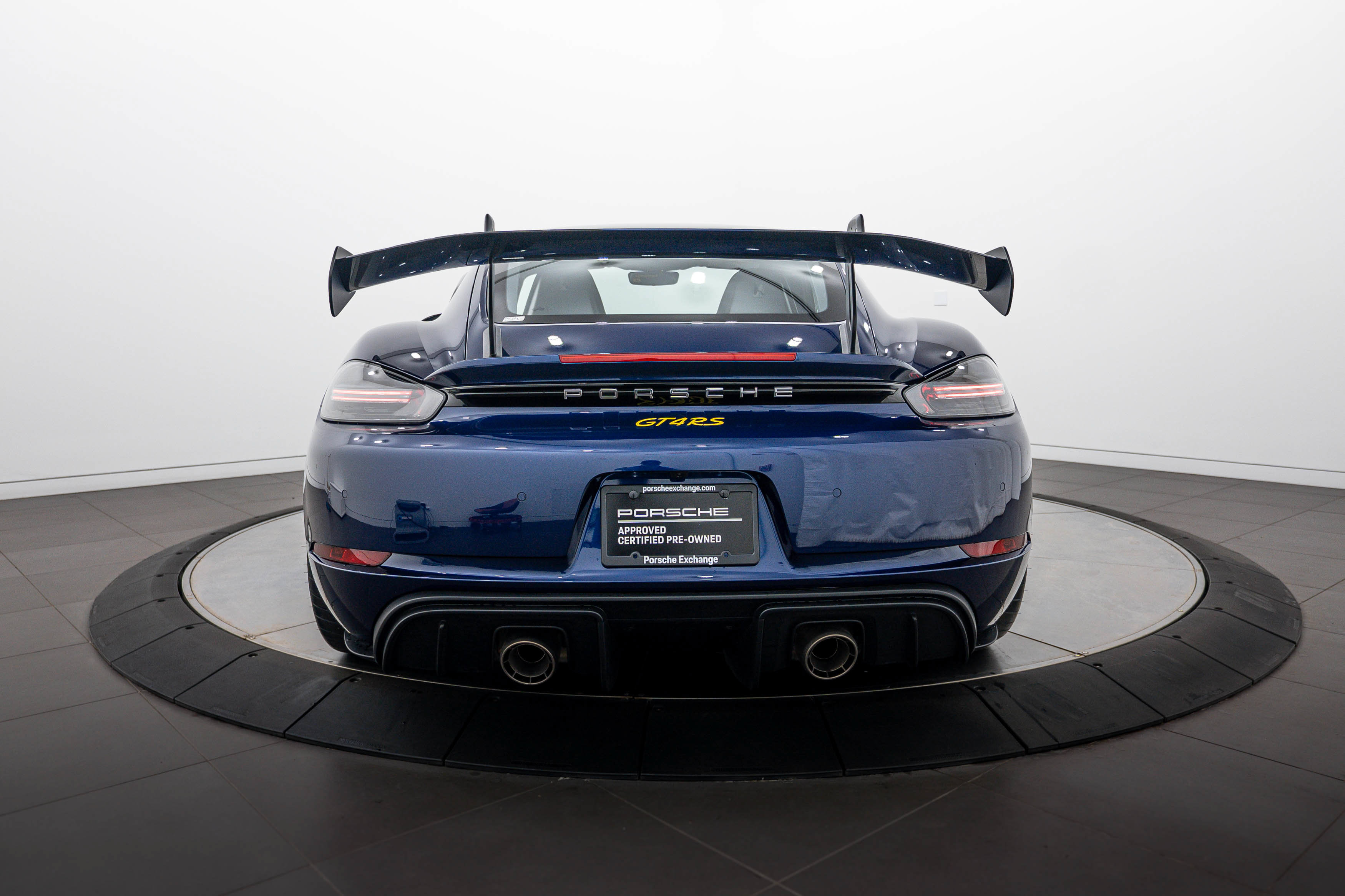 Certified 2025 Porsche 718 Cayman GT4 RS RWD image 6