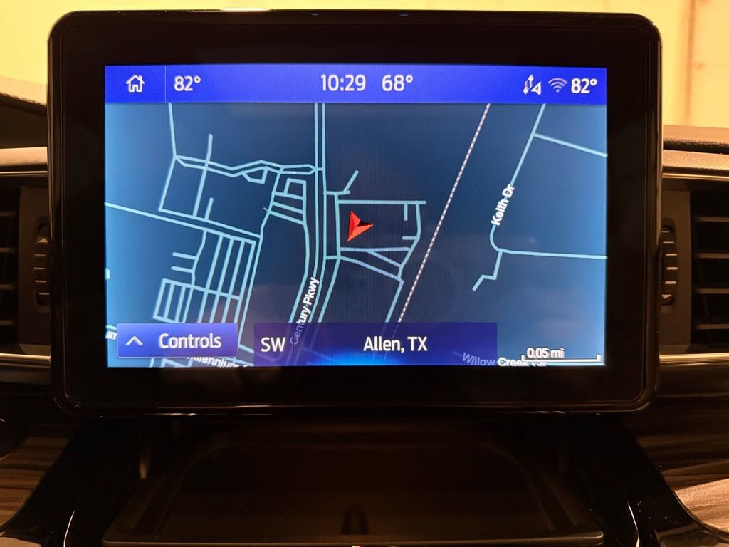 Used 2022 Ford Explorer Limited w/ Equipment Group 301A image 21