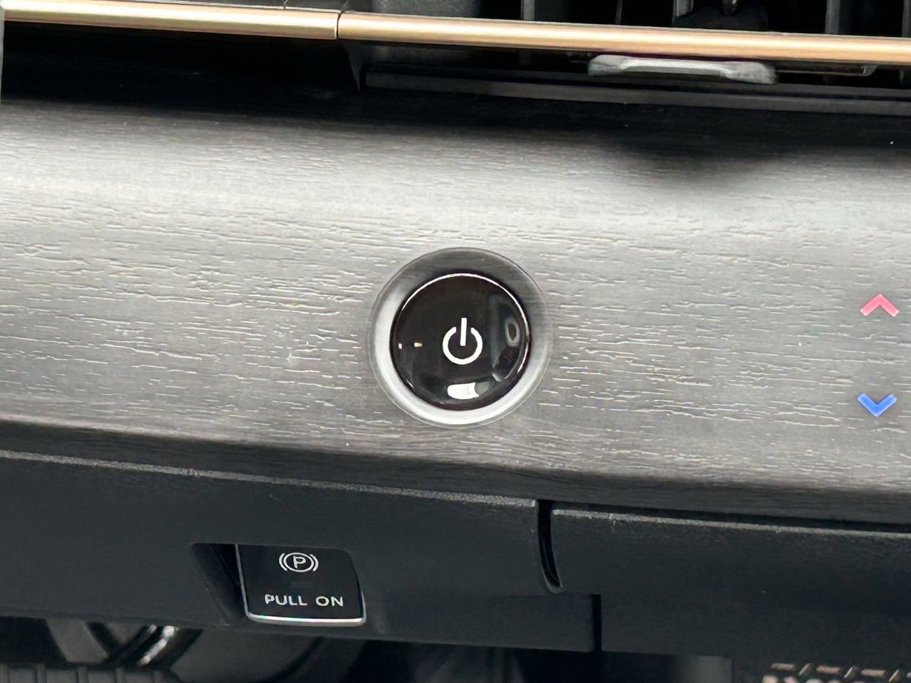 Certified 2025 Nissan Ariya FWD image 21