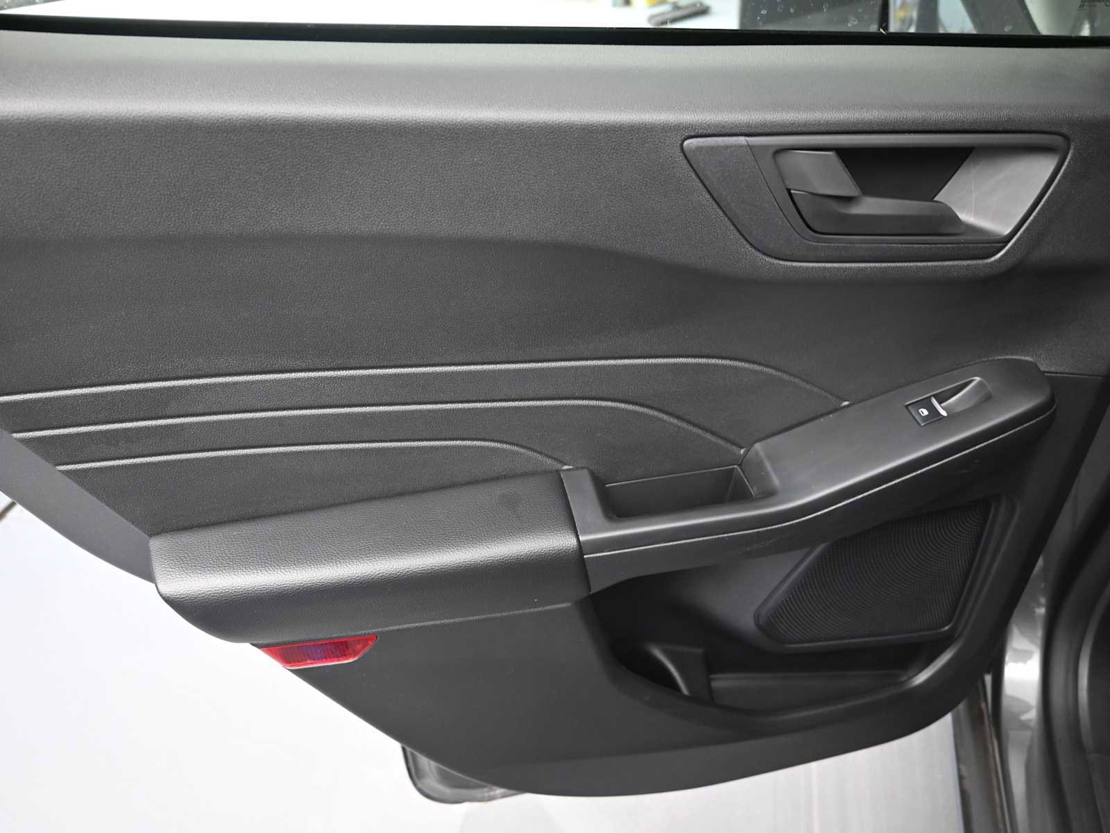 Used 2025 Ford Escape Active image 16