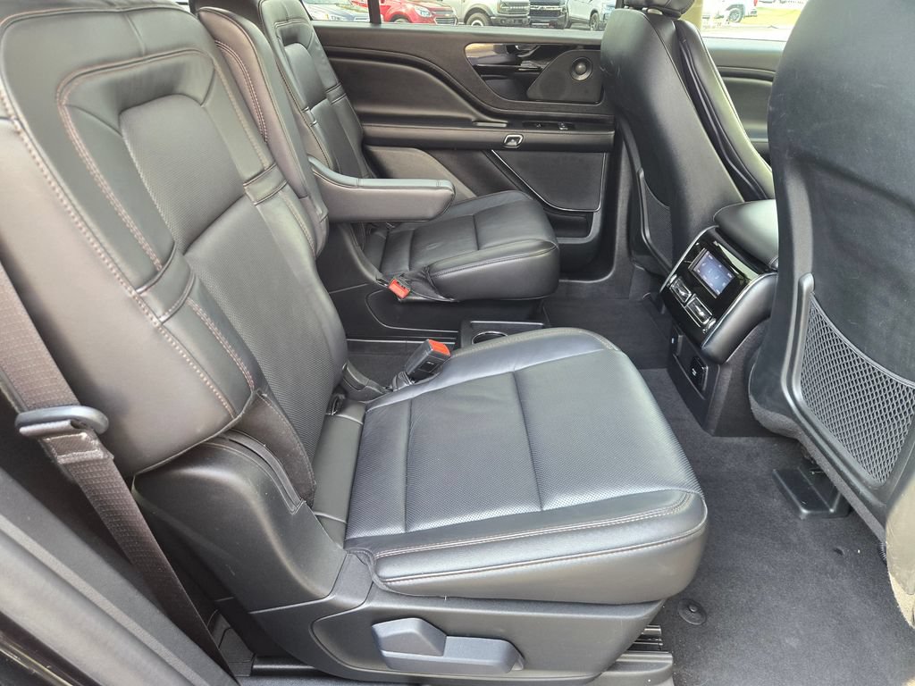 Used 2024 Lincoln Aviator Reserve AWD/4WD image 35