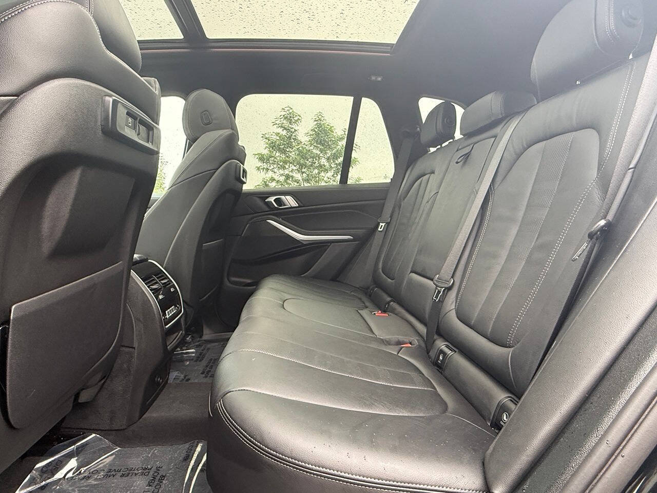 Used 2021 BMW X5 xDrive40i w/ M Sport Package AWD/4WD image 12