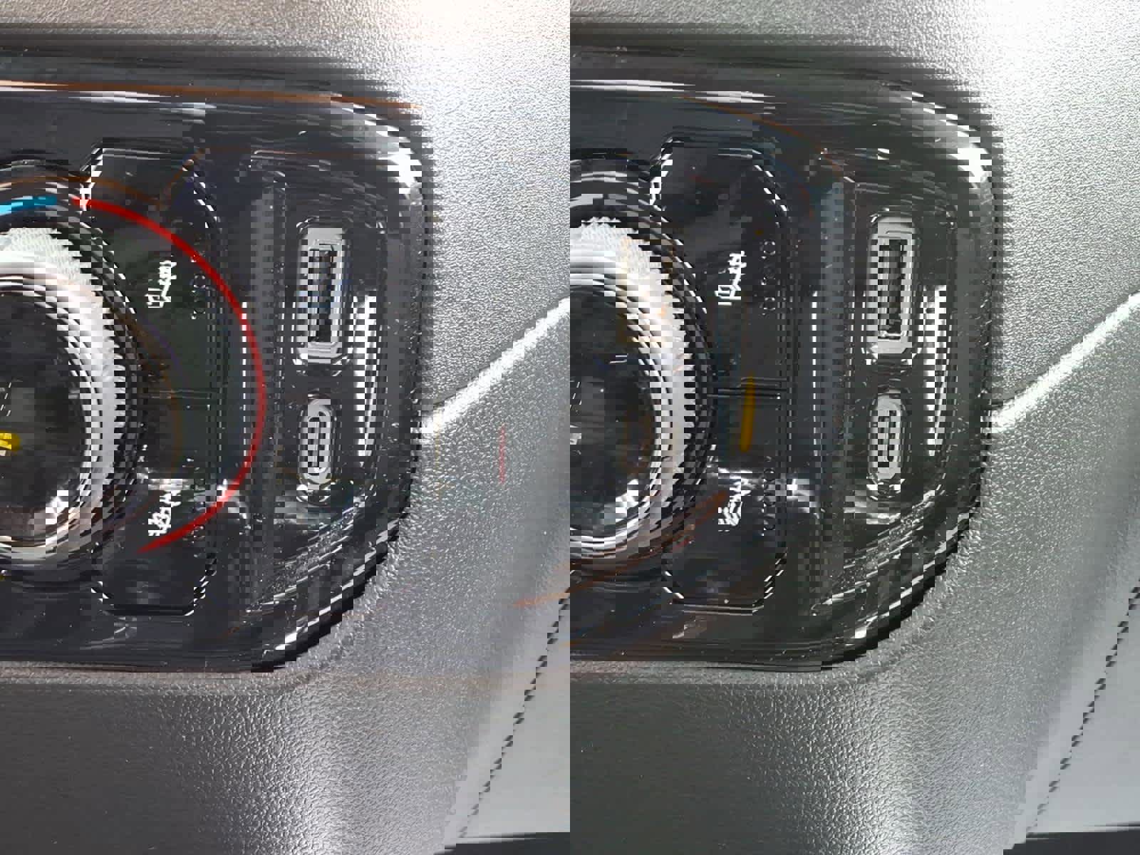 Used 2025 Chevrolet Silverado 1500 RST image 26