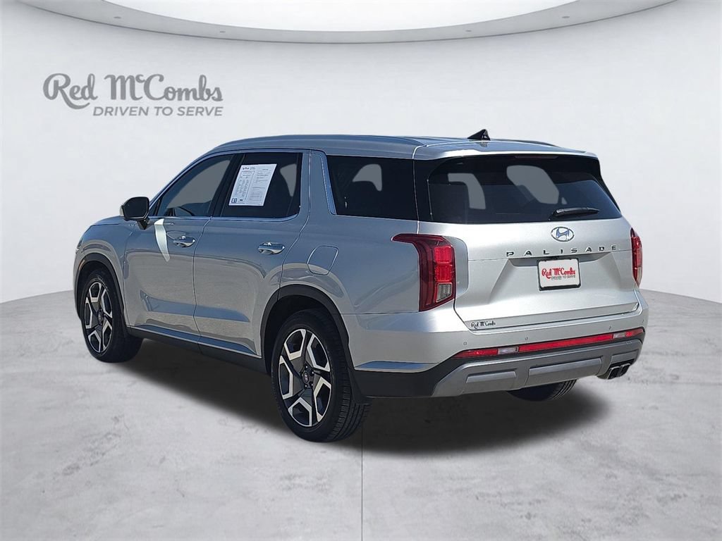 Used 2023 Hyundai Palisade SEL FWD image 4