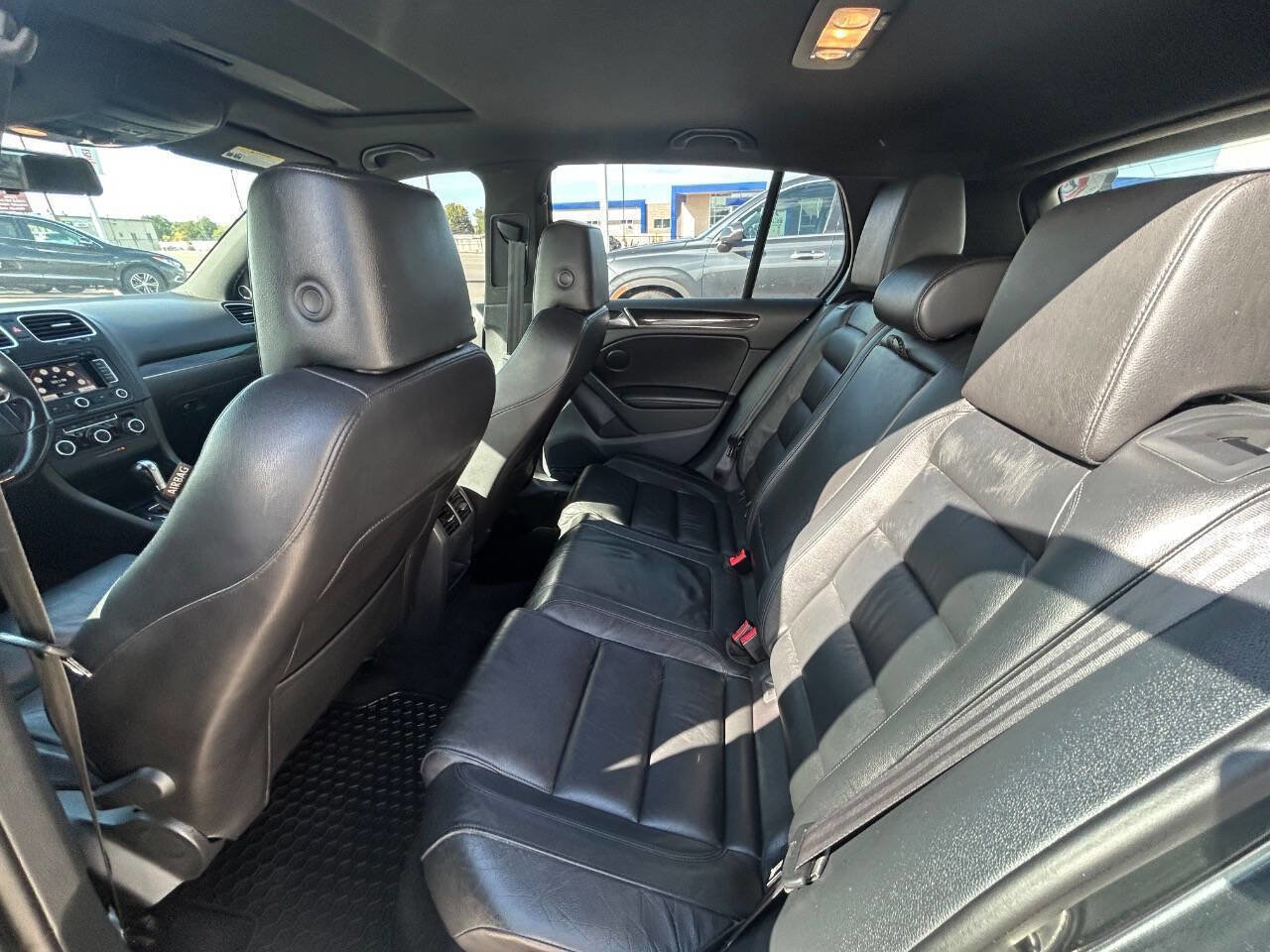 Used 2011 Volkswagen GTI 4-Door image 7