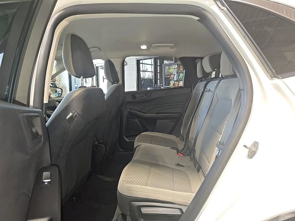 Used 2022 Ford Escape SE w/ Convenience Package image 22