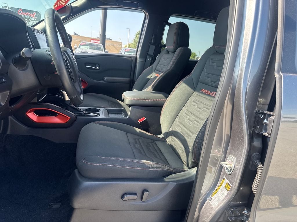 Used 2024 Nissan Frontier PRO-4X w/ Technology Package AWD/4WD image 14