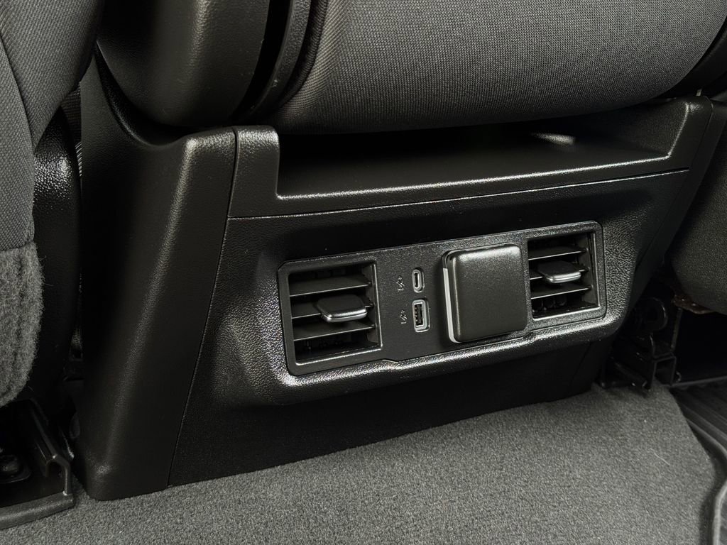 Used 2022 Chevrolet Silverado 1500 LT image 30