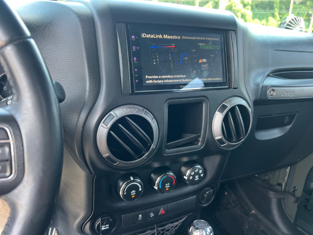Used 2015 Jeep Wrangler Unlimited Sport w/ Max Tow Package AWD/4WD image 33