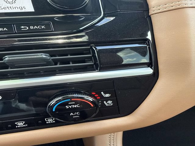 Used 2024 Nissan Pathfinder Platinum w/ Cargo Package AWD/4WD image 31