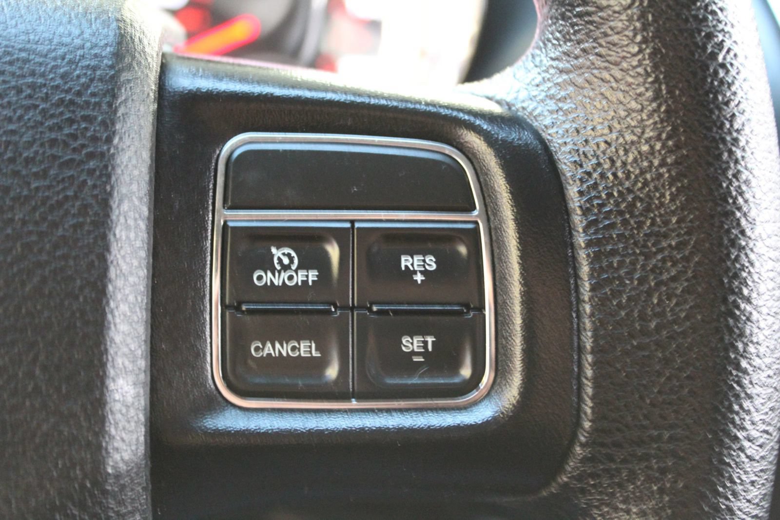 Used 2019 Dodge Grand Caravan SE FWD image 19
