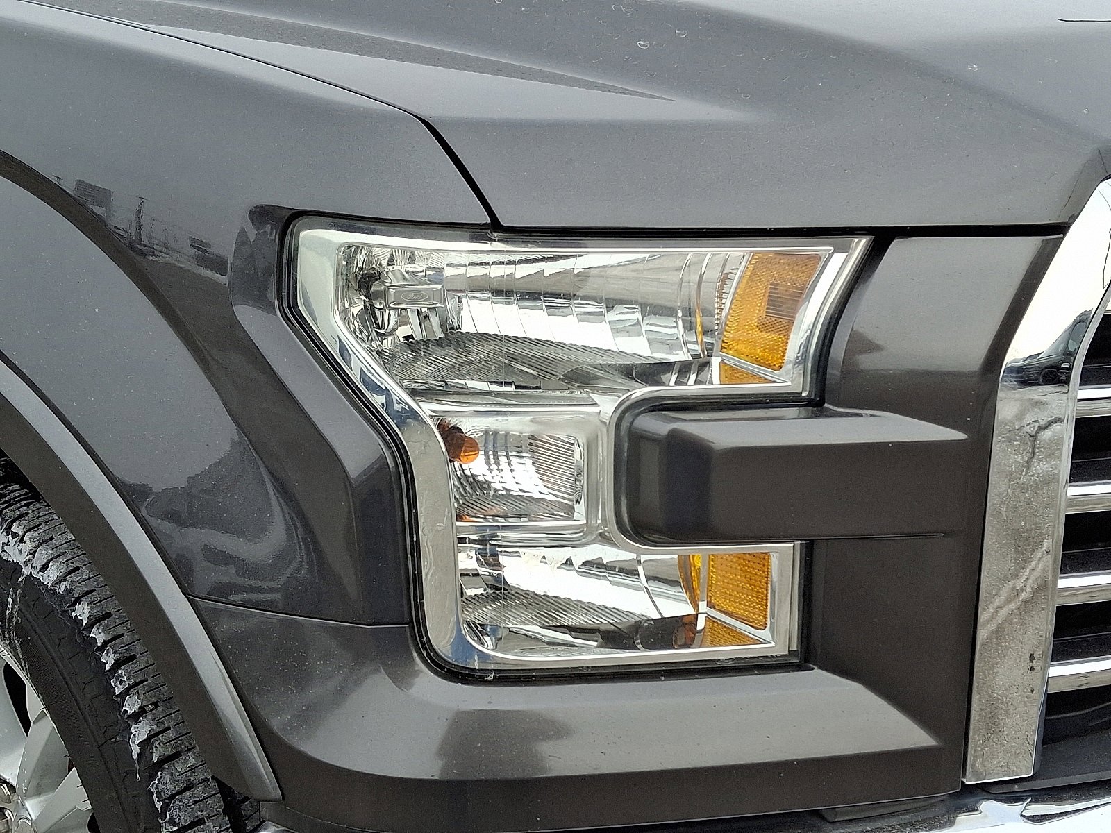 Used 2016 Ford F150 Lariat w/ Equipment Group 501A Mid image 10