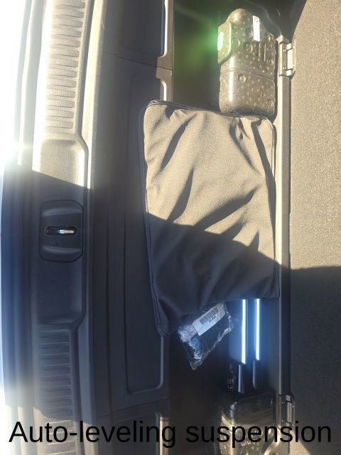 Used 2023 Jeep Wagoneer Series III w/ Convenience Group I image 29